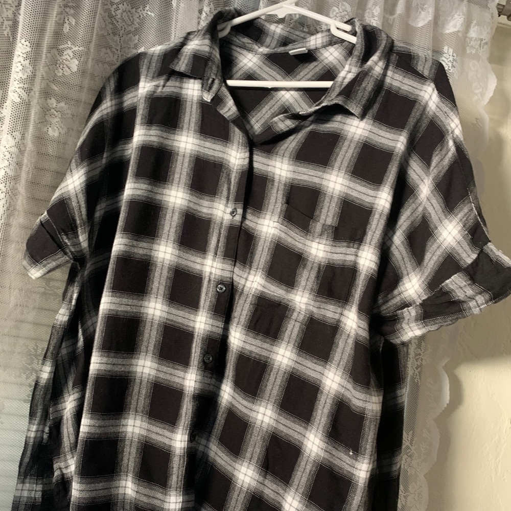 Almost tunic length shirt sleeved flannel